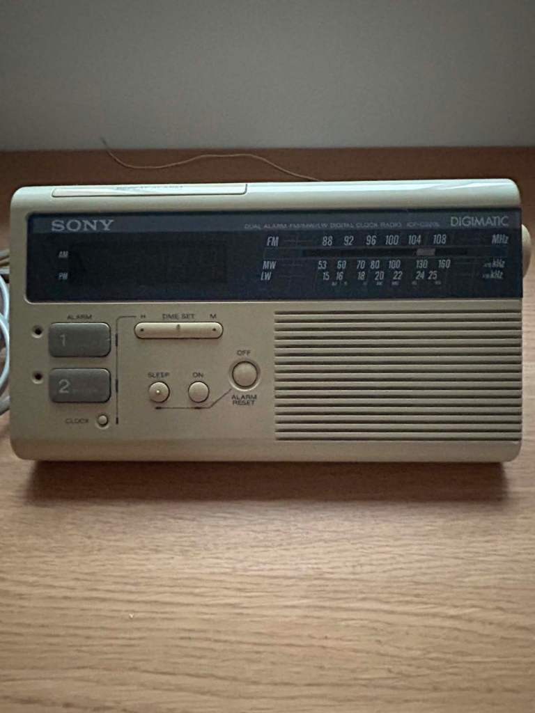 Sony vintage 70’s retro design radio alarm clock.
