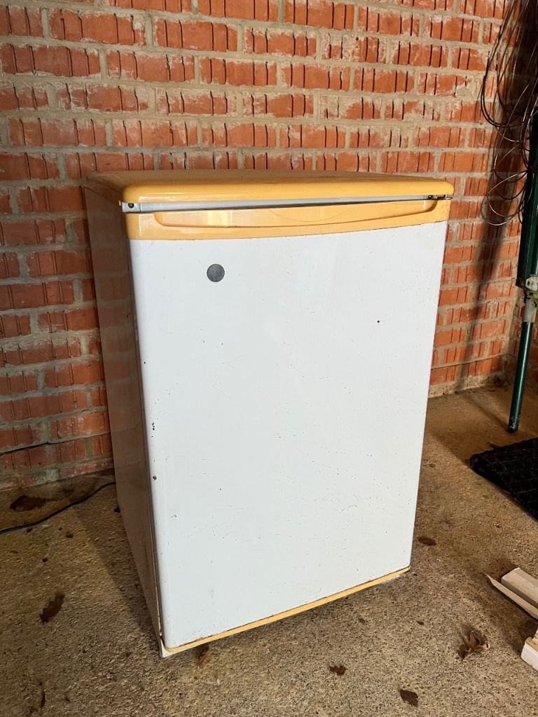 Free fridge and dryer