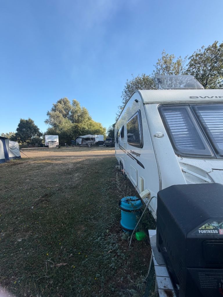 Swift Challenger 620 4 berth fixed bed