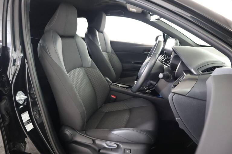 2022 Toyota C-HR 1.8 VVT-h Design CVT Euro 6 (s/s) 5dr HATCHBACK PETROL/ELECTRIC Automatic