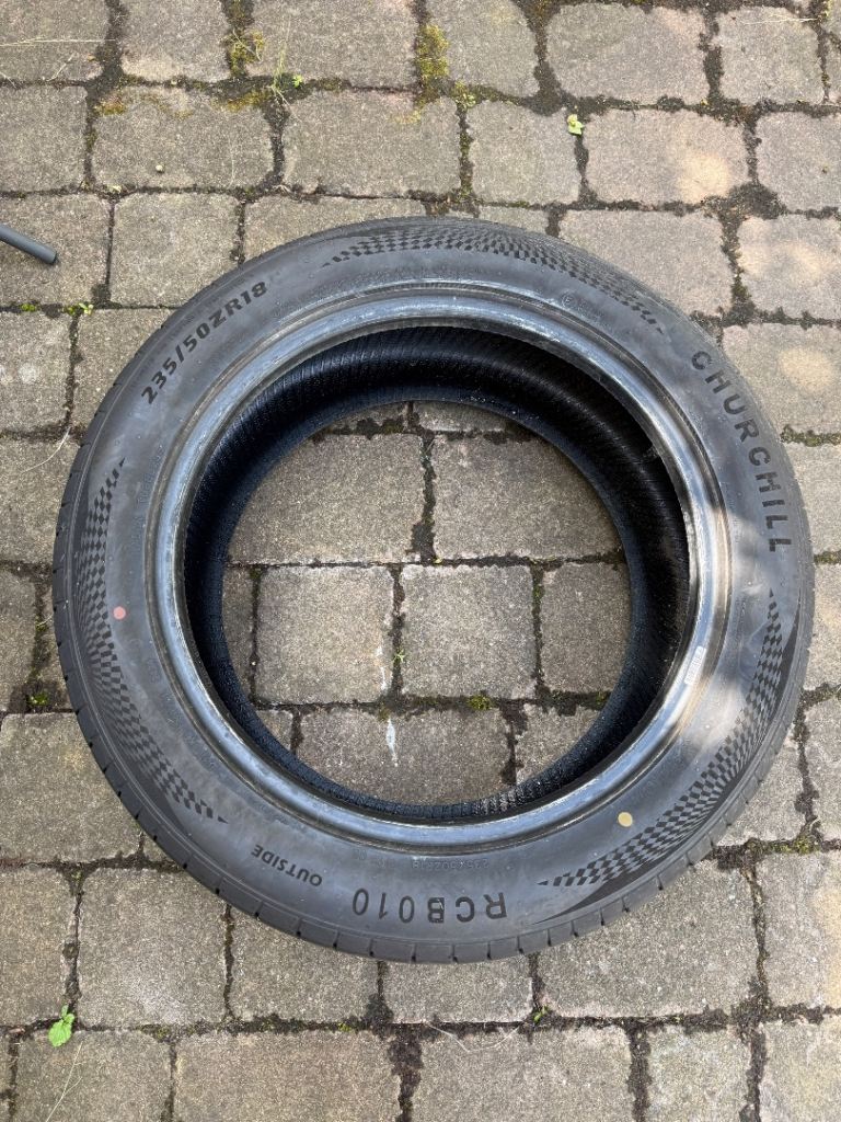Spare tyre - Churchill 235/50 ZR18