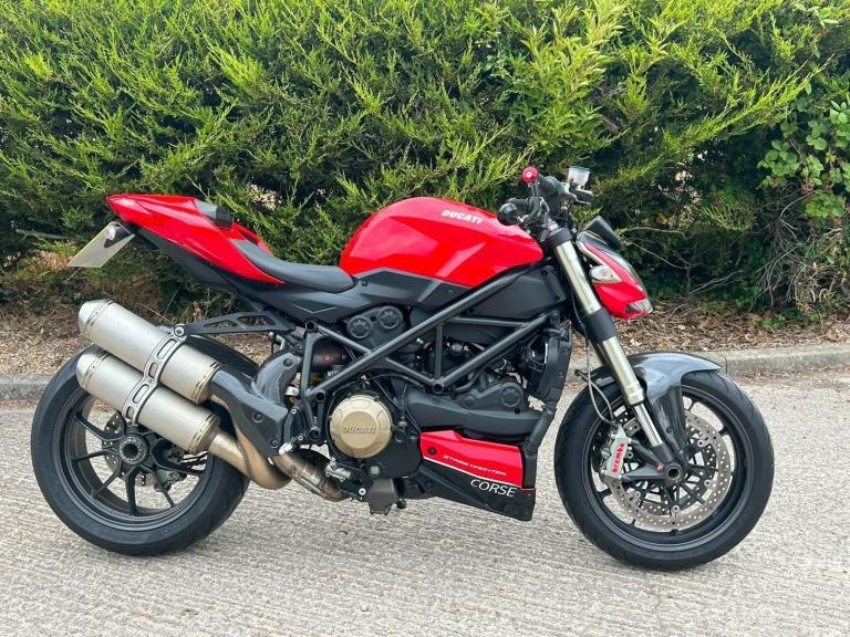 2011 11 Ducati Streetfighter 1100 Naked Muscle 15k Miles Monster Street Fighter