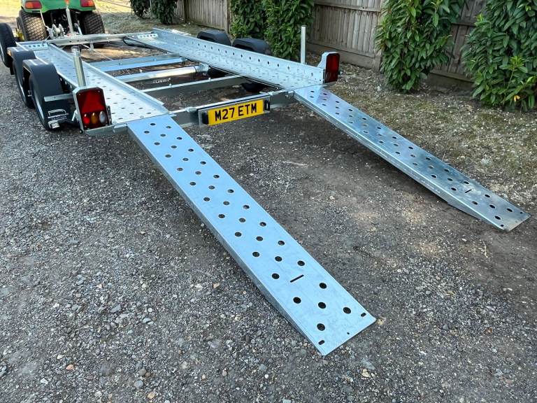 New Woodford Lightweight 12' x 6'1 (3.66m x 1.85m) Car Trailer Transporter 1600KG