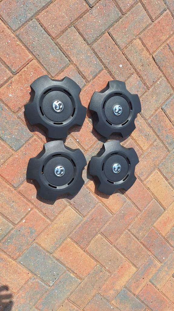 Vauxhall vivaro hub caps