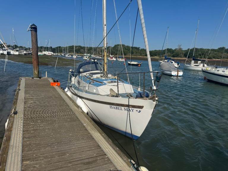 Macwester 27 MK2 bilge keel sailing boat (bukh 24 2022)