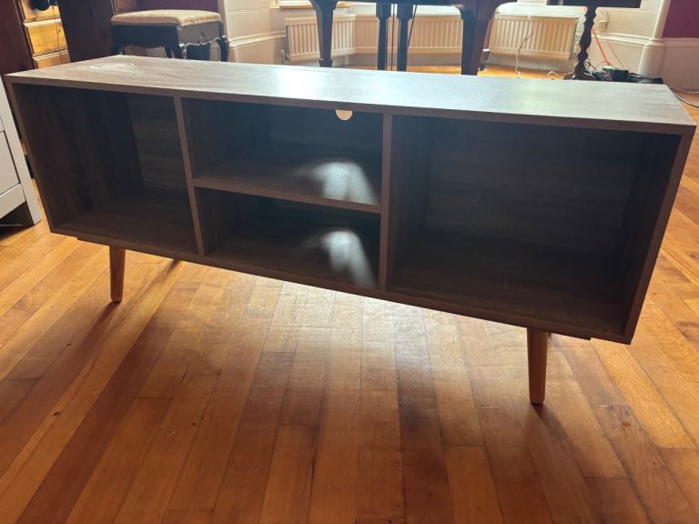 Dark Wood Modern Console Table / Sideboard – Stylish & Versatile