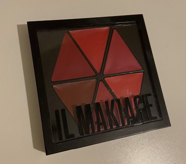 Il Makiage Lip Palette - Rouge Confession — NEW