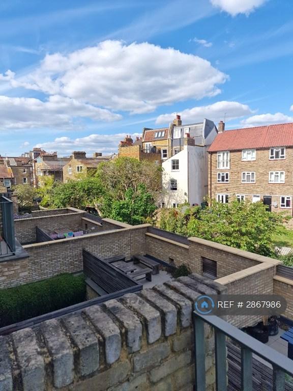 2 bedroom flat in Hafer Road, London, SW11 (2 bed) (#2867986)