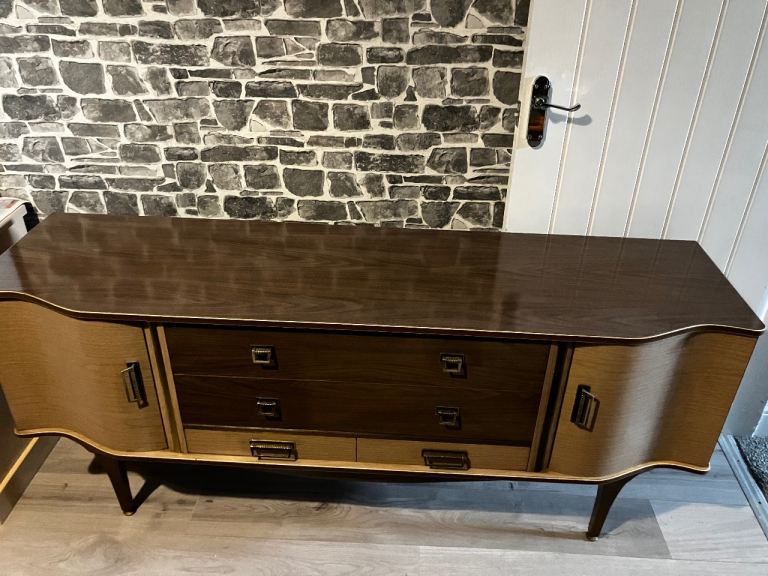 Unit / sideboard like new very heavy & good quality made in 1960 can deliver for a small charge
