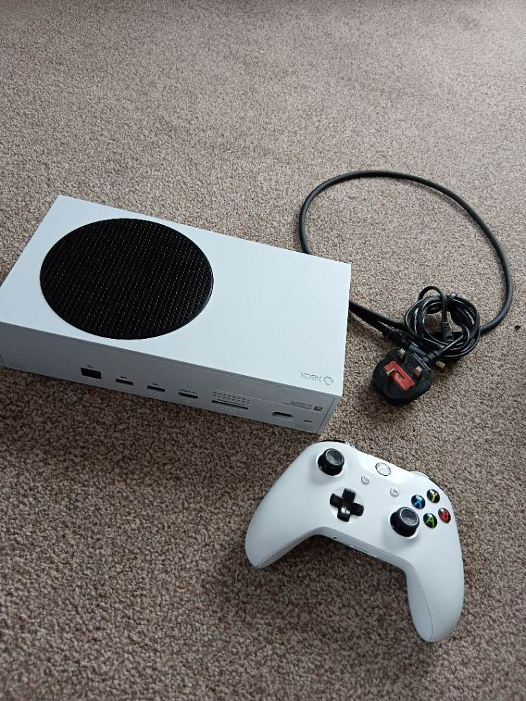 Xbox Series S Console with Controller and Power Cable  512gb