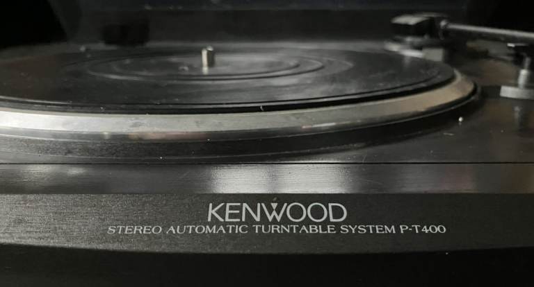 Kenwood P-T400 Turntable