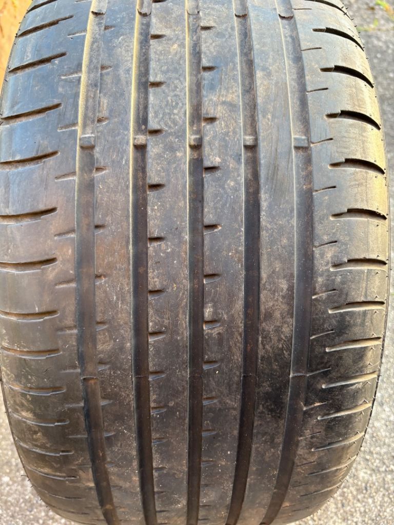 285/30/20 Tyre