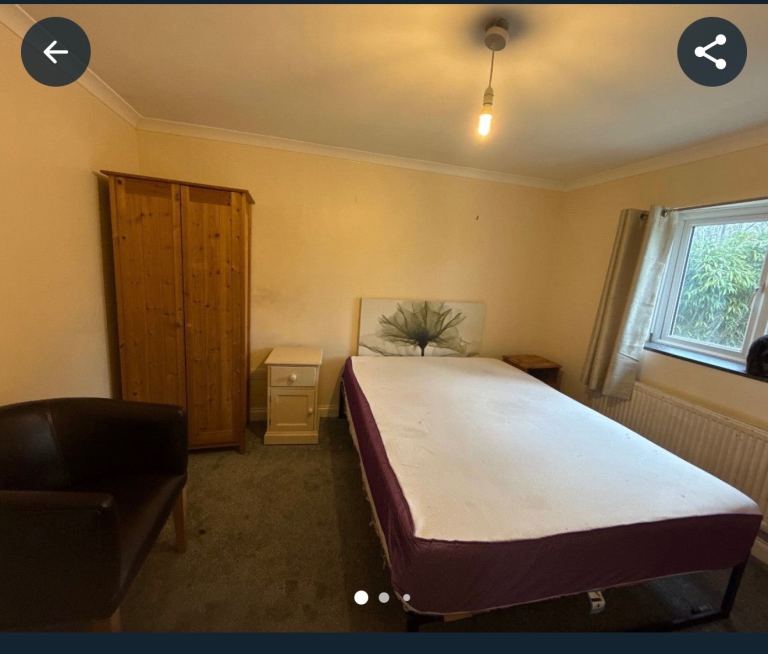  double room available to rent no deposit £725 a month 