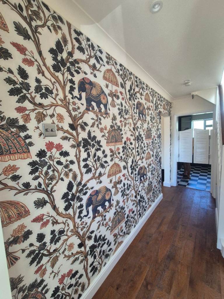builder,extension,loft conversion,kitchen and bathroom fitter،shop fitter,property renovation