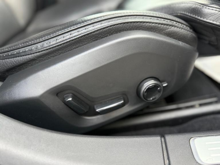 2018 Volvo V90 2.0 D4 Cross Country Pro 5dr AWD Geartronic ESTATE DIESEL Automatic