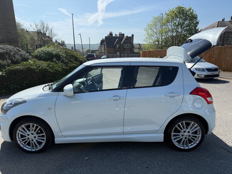 Suzuki, SWIFT, Hatchback, 2015, Manual, 1586 (cc), 5 doors