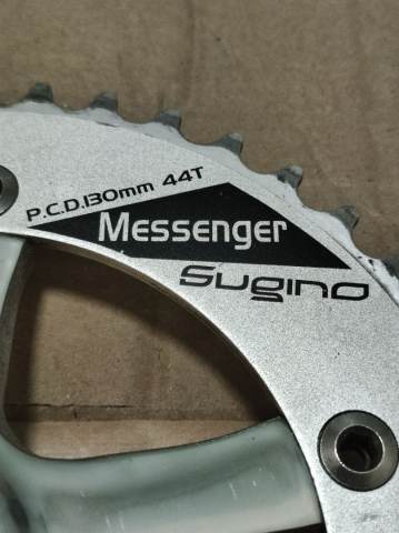Sugino RD2 Messenger Cranks with 44T Chainring – 165mm | in