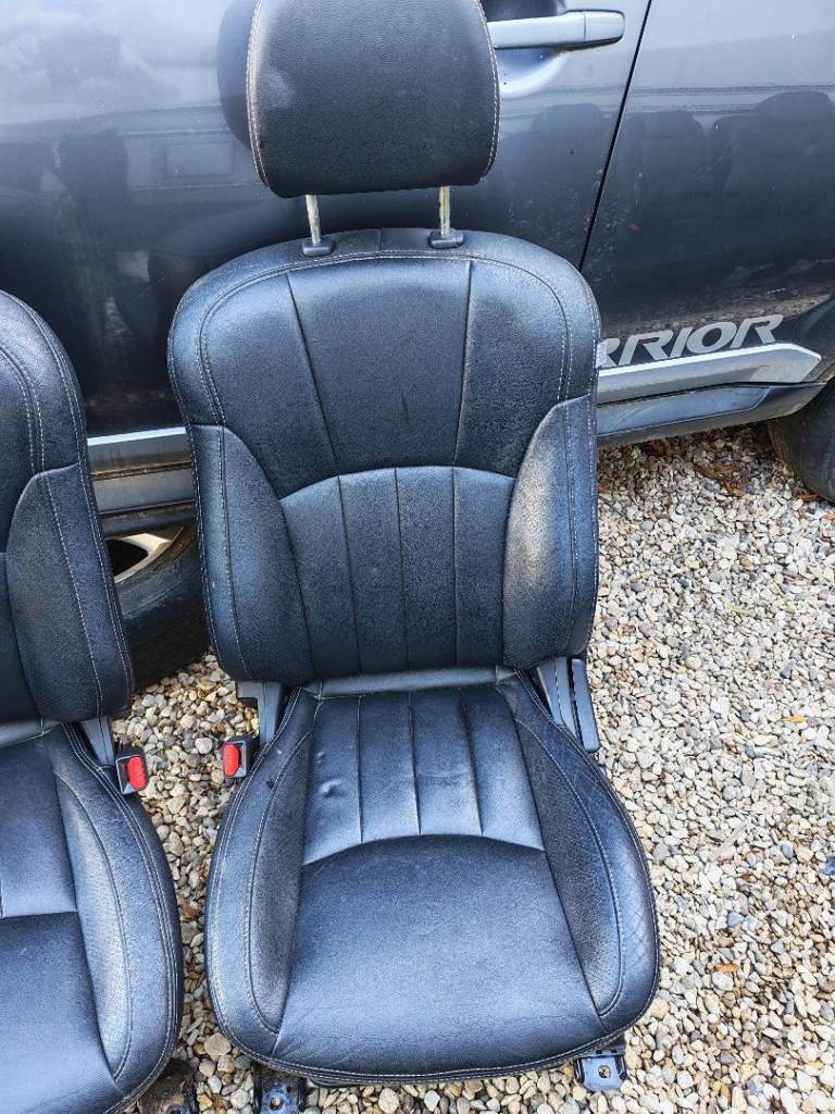 Mitsubishi outlander seats full set 7 seats 
