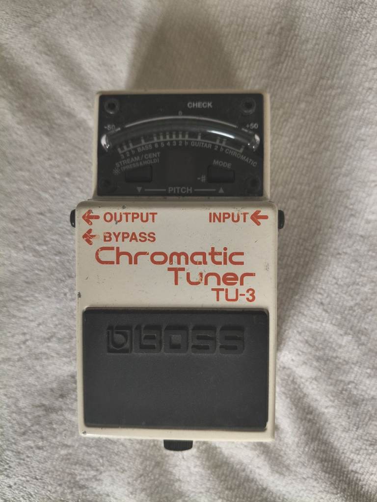 Boss guitar tuner pedal