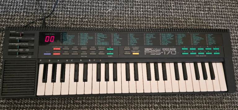 Vintage Yamaha PSS-170 Keyboard