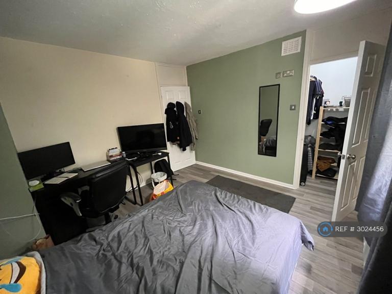 3 bedroom house in Kinsale Walk, Nottingham, NG11 (3 bed) (#3024456)