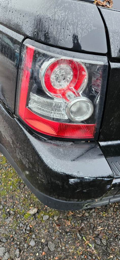 Range rover sport tail lights 2011