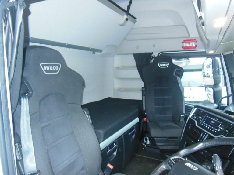 Iveco S-WAY 490 6x2