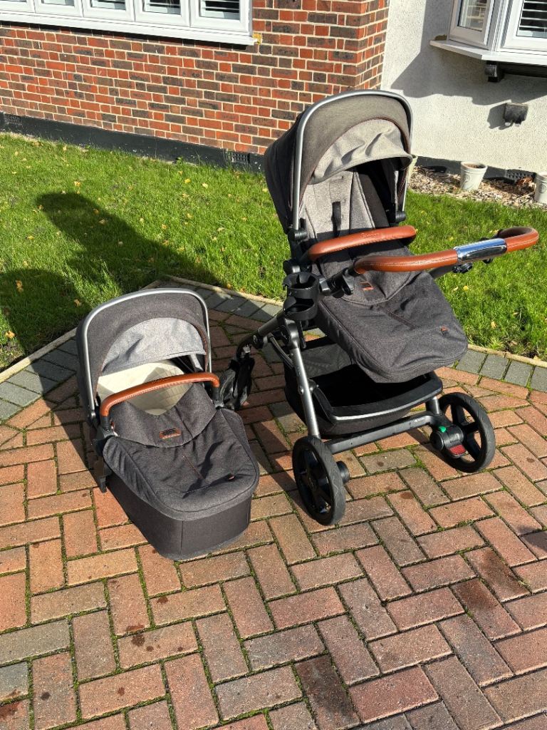Silver Cross Wave Carry Cot & Tandem Seat