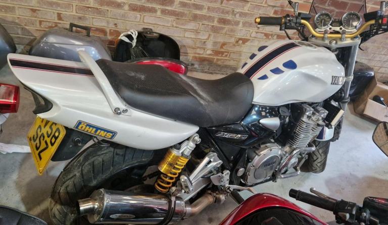 2008 58 YAMAHA XJR 1300 NAKED MUSCLE XJR1300 WHITE  BLUE STRIPE 14k NICE