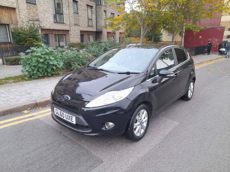 Read deacription before contact - Ford Fiesta 67K Zetec Hatchback 2011