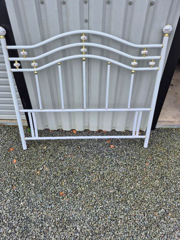 White double headboard 