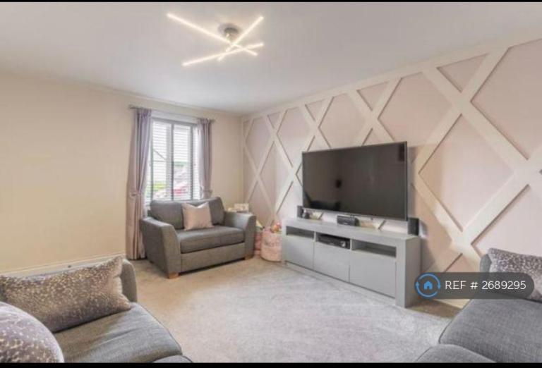 4 bedroom house in Dimpson Crescent, Telford, TF4 (4 bed) (#2689295)