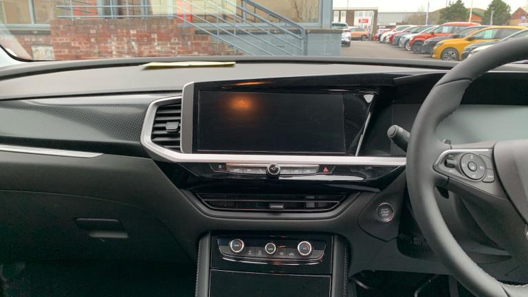 2024 Vauxhall Grandland 1.2 Hybrid [136] Ultimate 5dr e-DCT6 HATCHBACK PETROL Automatic