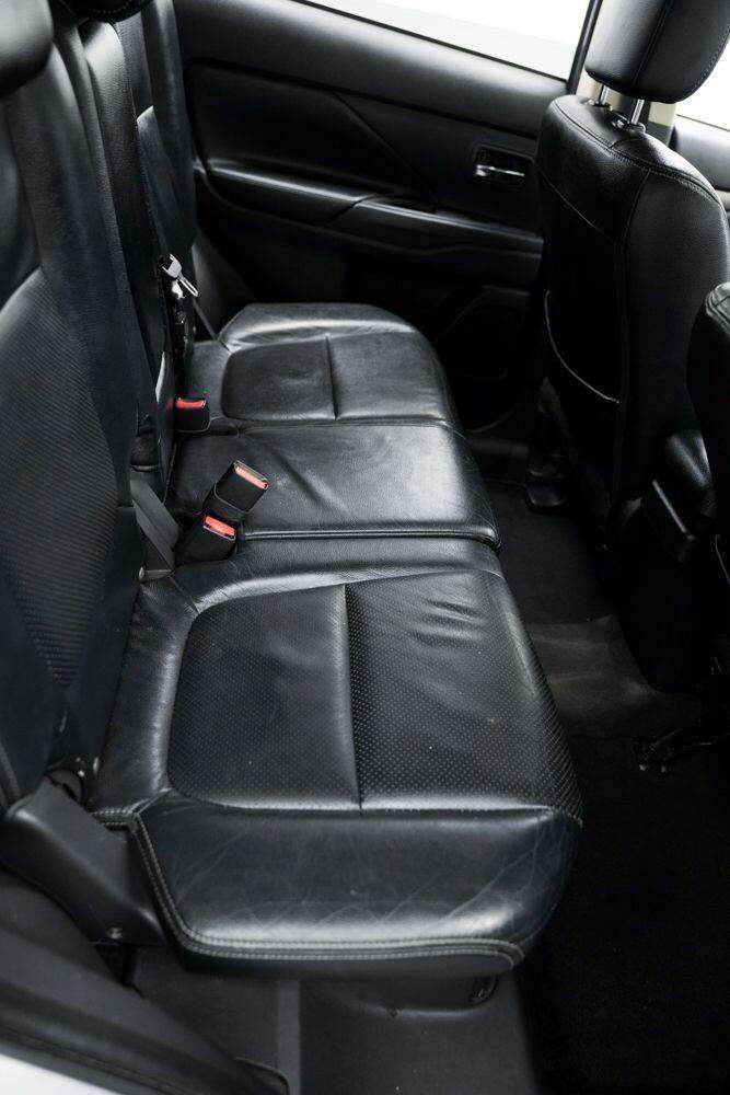 2013 Mitsubishi Outlander 2.2 DI-D GX5 5dr Auto ESTATE DIESEL Automatic