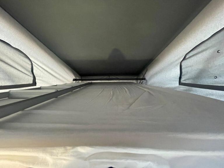 Ventura VR2000 4 Berth 5 Belt Rock n Roll Bed Camper Van 