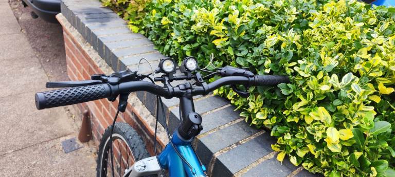 Kids bike bicycle 26 jump