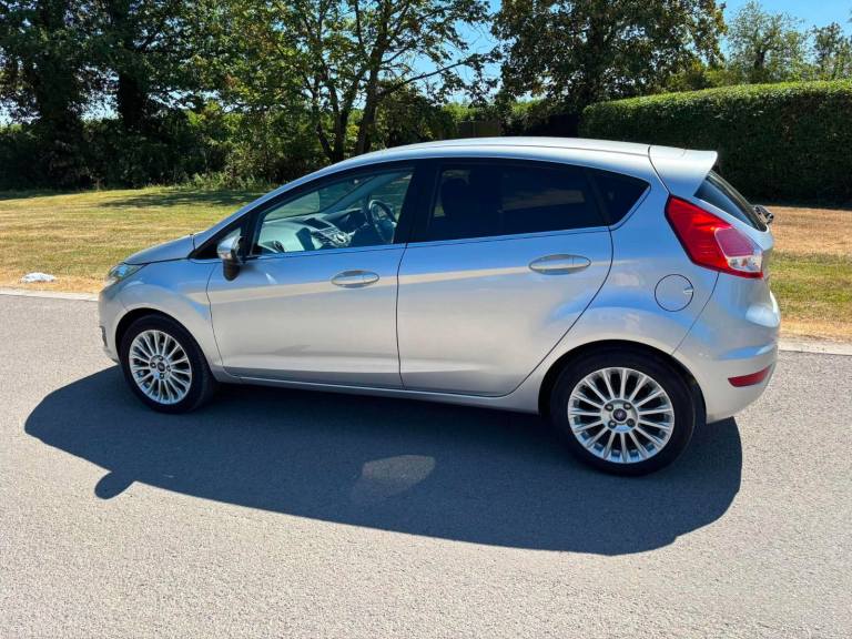 Ford, FIESTA, Hatchback, 2013, Manual, £20 tax 
