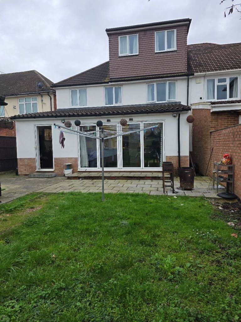 Single room £550 pm, Bills Included