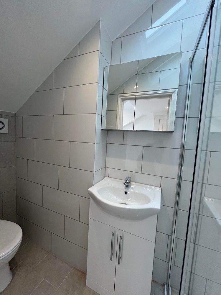 Brand new beautiful loft flat with many bills included