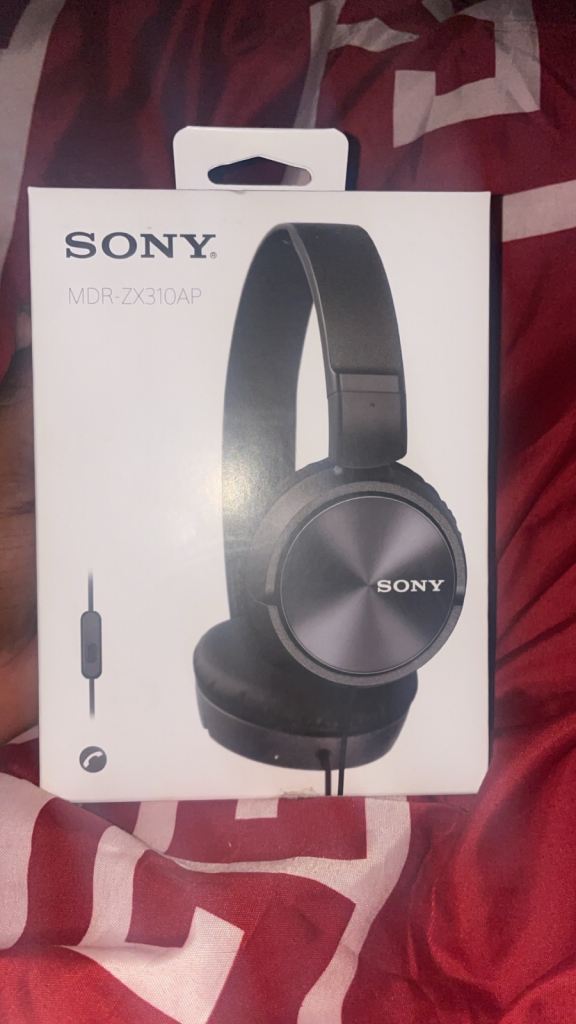 Brand new Sony headphones for urgent sale