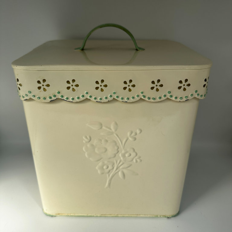 Retro Food Storage Tin Container Cream Painted Embossed Flower Metal Box & Lid