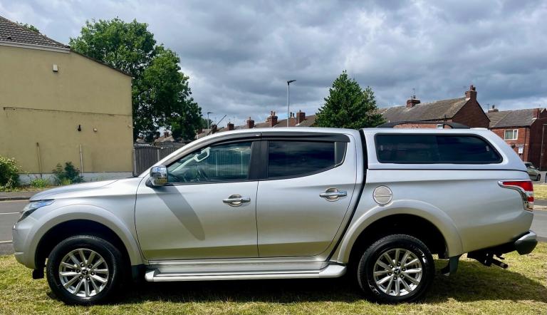 2017 Mitsubishi L200 Double Cab DI-D 178 Barbarian 4WD Auto PICK UP Diesel Automatic