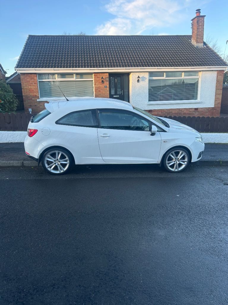 Seat, IBIZA, Hatchback, 2010, Manual, 1390 (cc), 3 doors