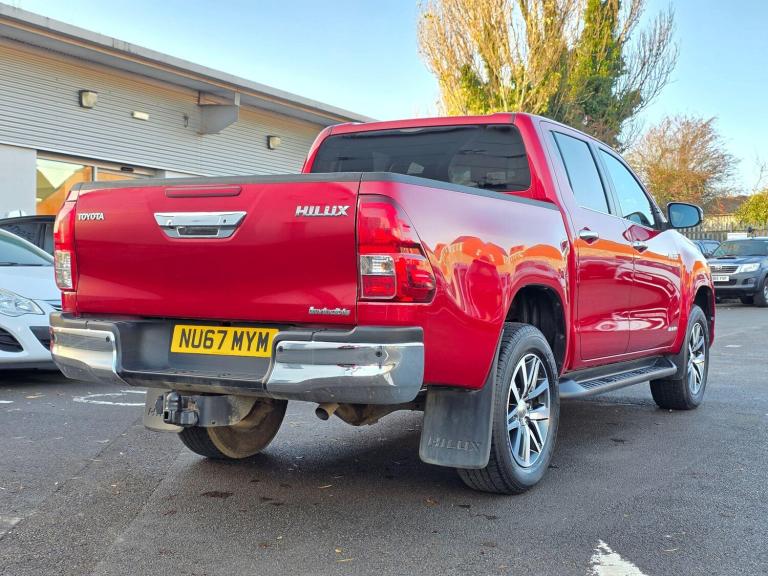 2017 Toyota Hilux Invincible D/Cab Pick Up 2.4 D-4D PICK UP DIESEL Manual