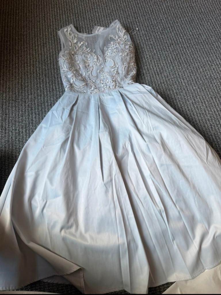Quiz Silver Prom Dress –, Size 10