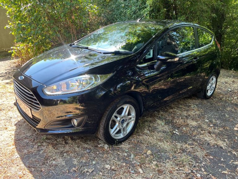 Ford Fiesta 1.2’5 Zetec 2013 Metallic Black 84000 Miles FSH Just Serviced 