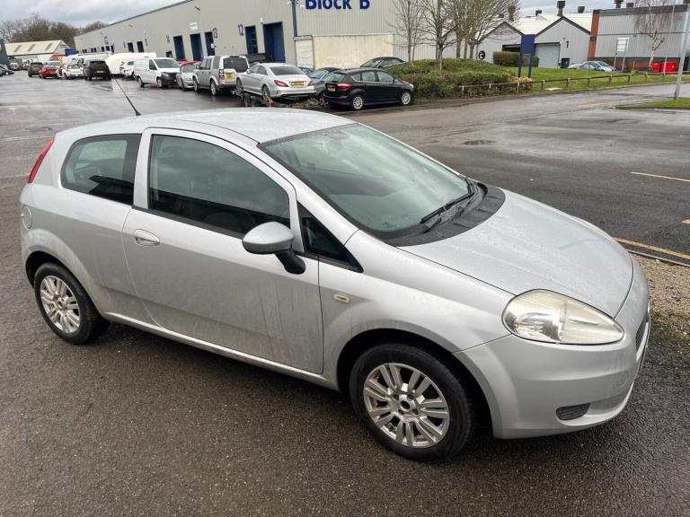 2010 Fiat Grande Punto 1.4 Sound 3dr HATCHBACK Petrol Manual