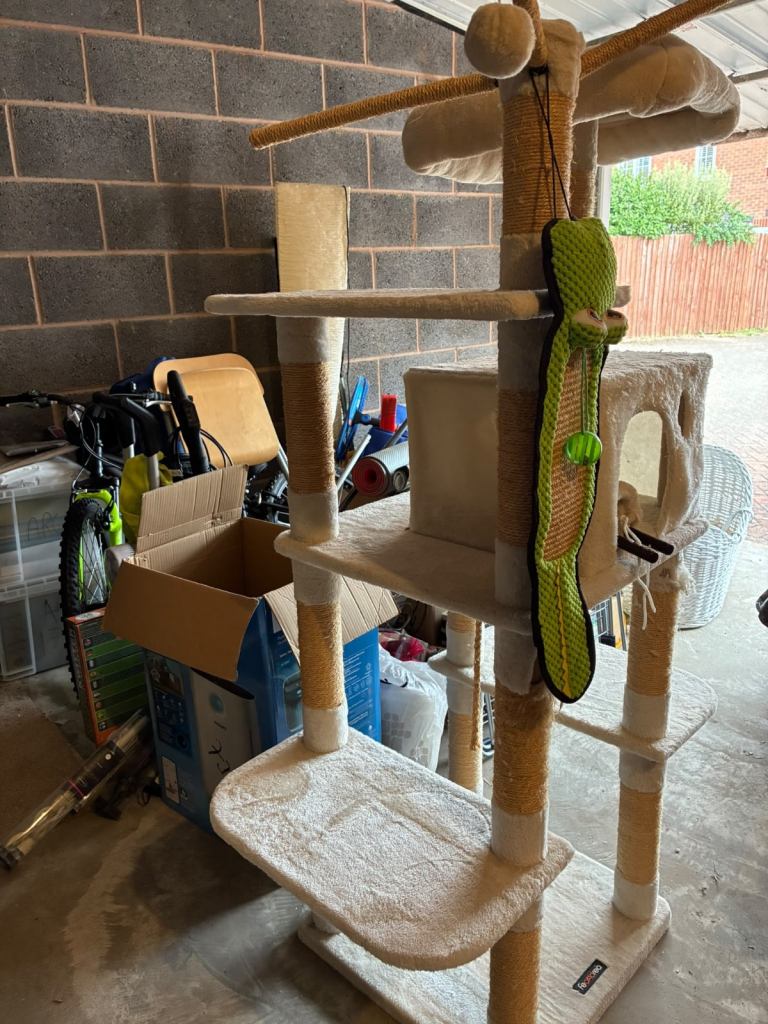 Cat tower 