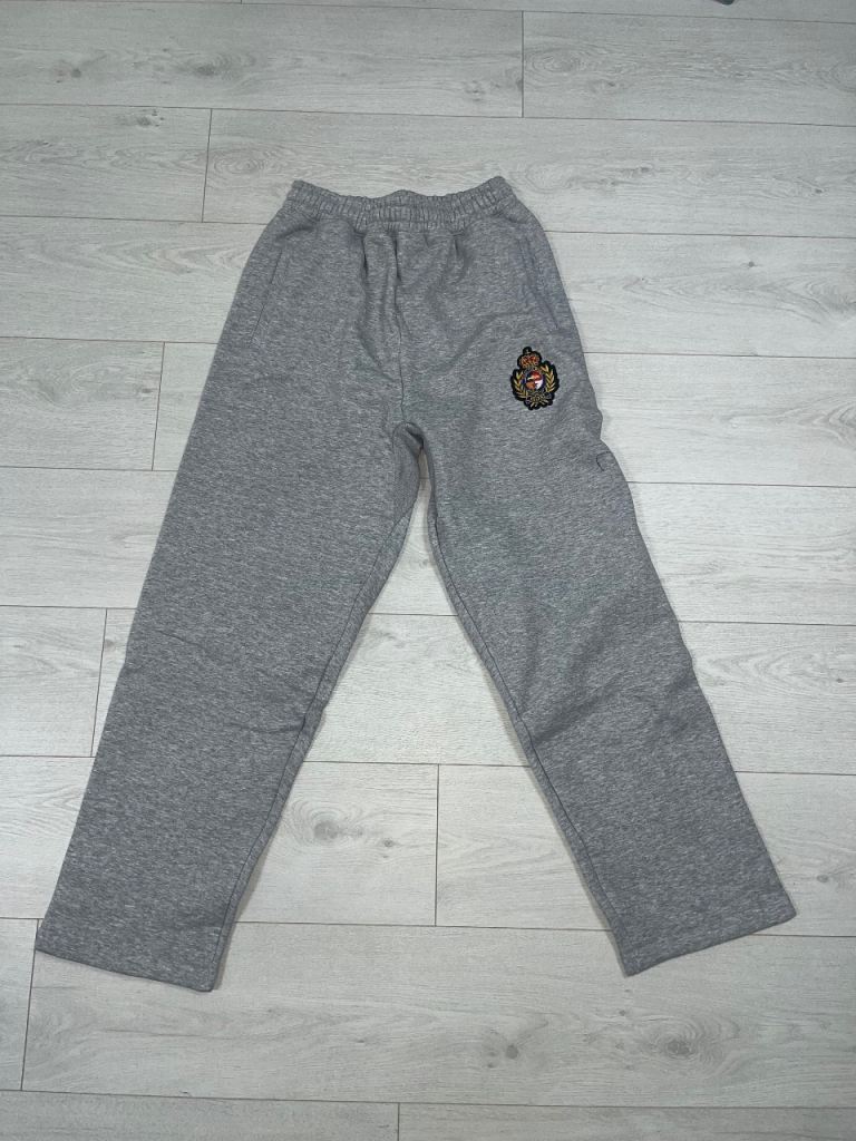Corteiz Royale Crest Open Hem Sweatpant