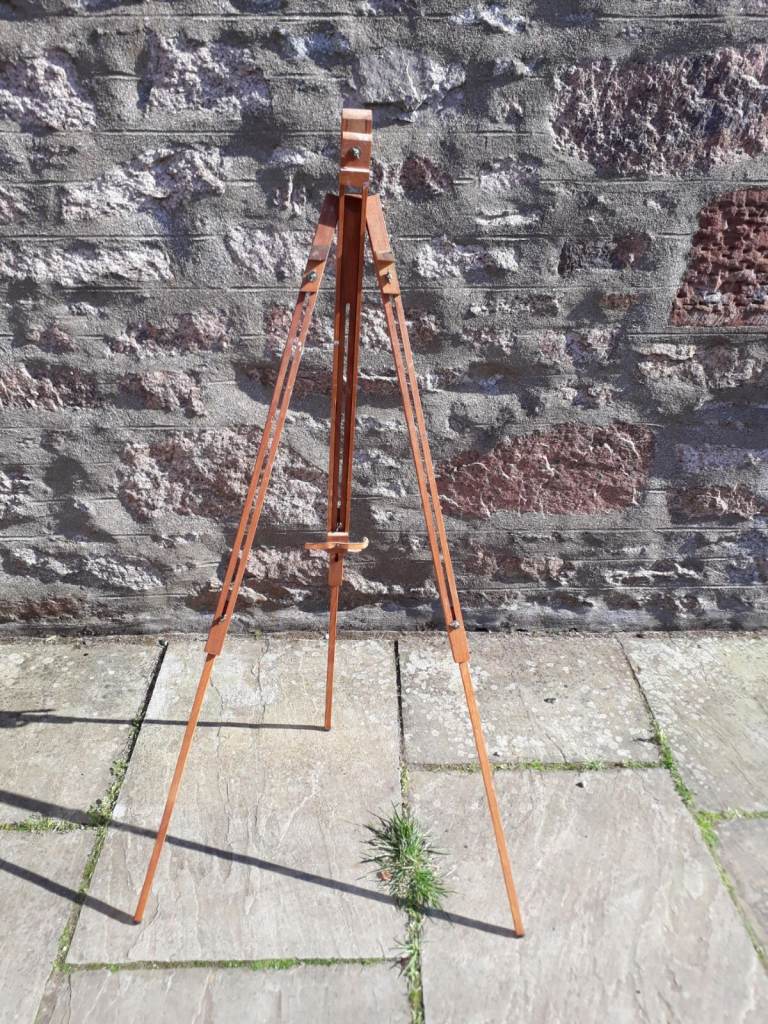 Wooden Artist's Easel – Good Condition